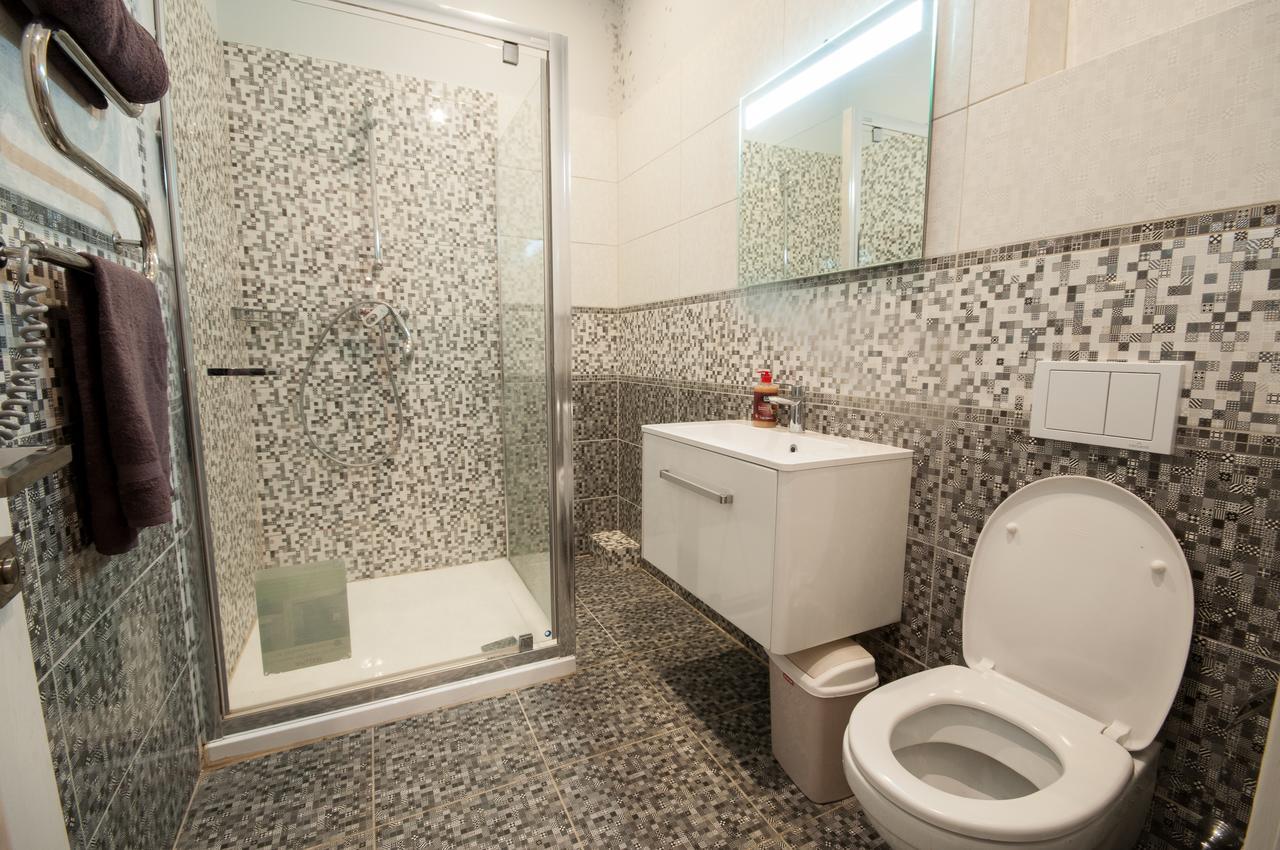 Wonderful Flat On City Center Uzhhorod Exterior photo
